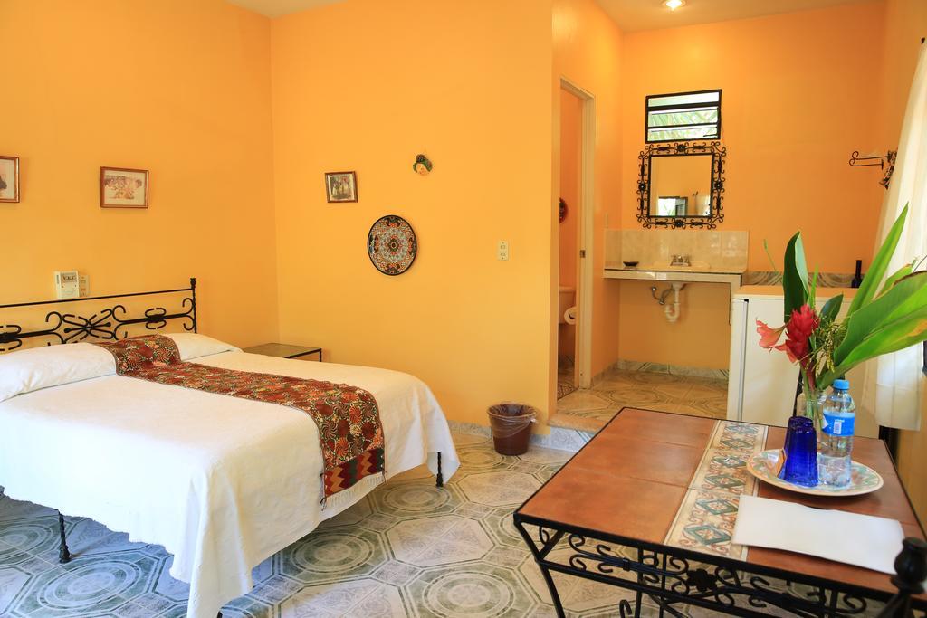 The Flycatcher Inn Retreat Hotel Santa Elena Екстериор снимка